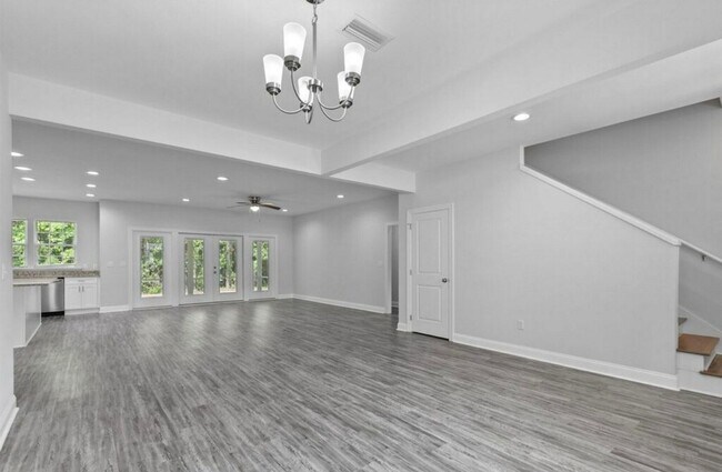 Foto del edificio - Beautiful Crooked Creek Home Monticello For Rent