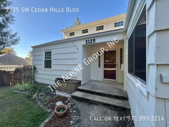 Building Photo - Unique 4 Bedroom in Cedar Hills!