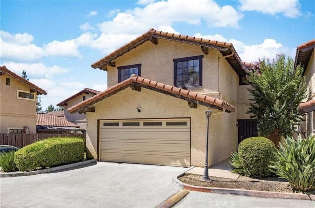 Foto principal - 1021 S Reservoir St
