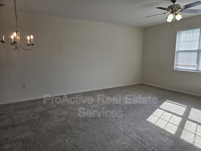 Foto del edificio - 2424 Chancery Ln