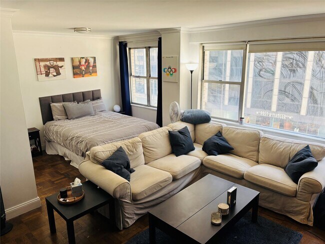 Foto del edificio - 77 W 55th St