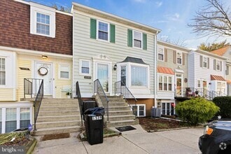 Building Photo - 1543 Marlborough Ct