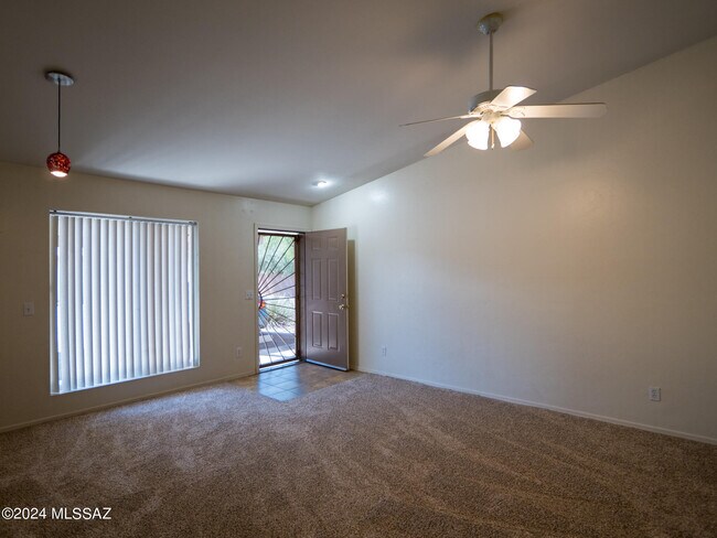 Building Photo - 3640 N Mountain Ave