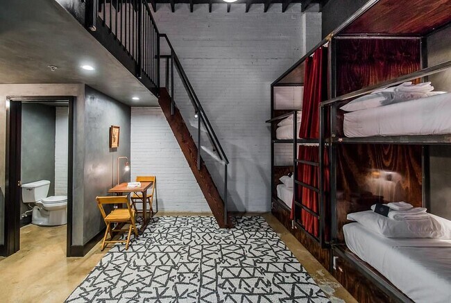 Foto del edificio - 807 E 4th St