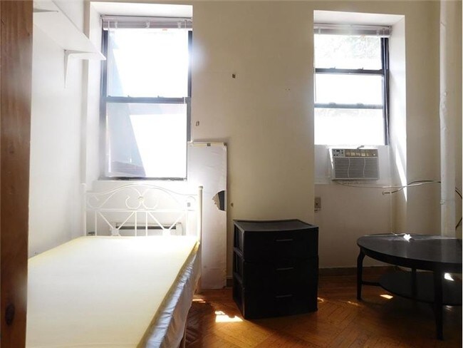 Foto del edificio - 143 E 35th St