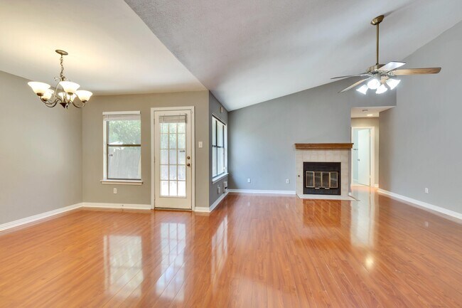Building Photo - 12902 Odie Ln