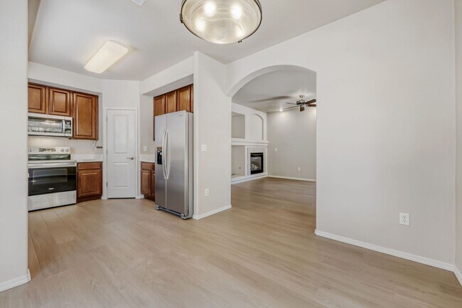 Foto del edificio - 3 Bed 3 Bath Townhouse in Westminster