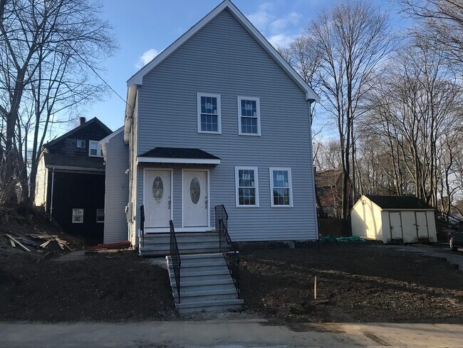 Exterior - 234 Commercial St