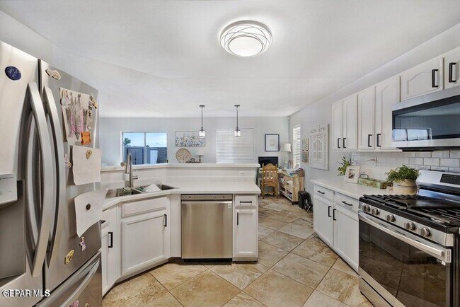 Building Photo - 11944 Mesquite Rock Dr