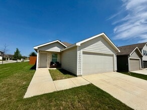 Building Photo - 10271 Asta Trl