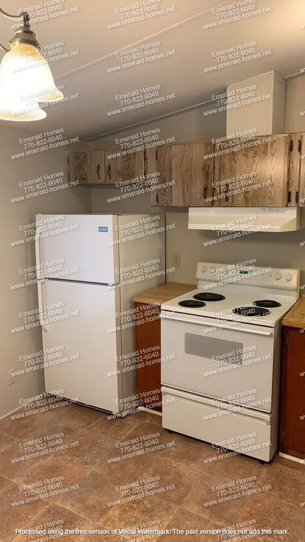 Building Photo - Beautiful home near Buford available now!