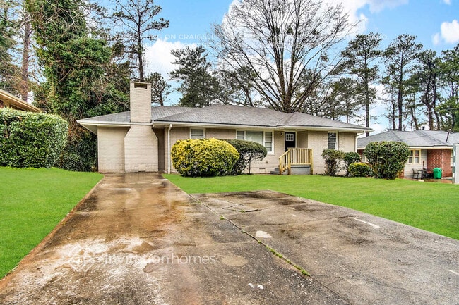 Building Photo - 2430 Mark Dr