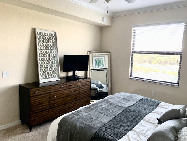 Building Photo - 7015 River Hammock Dr