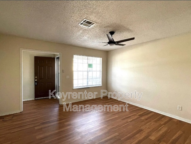 Foto del edificio - 1108 Parkview Dr