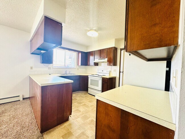 Building Photo - 1633 Elizabeth Ct
