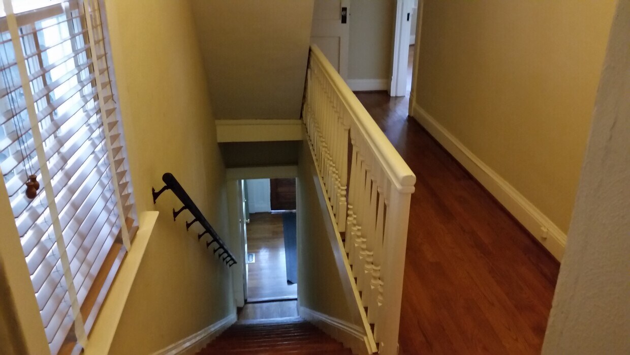 721 Graydon Ave Unit 2, Norfolk, VA 23507 Condo for Rent in Norfolk