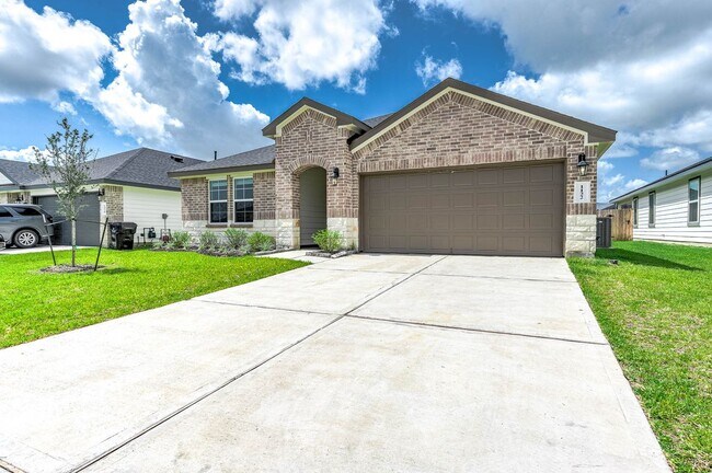 Building Photo - 1122 Fringed Bluestar Dr