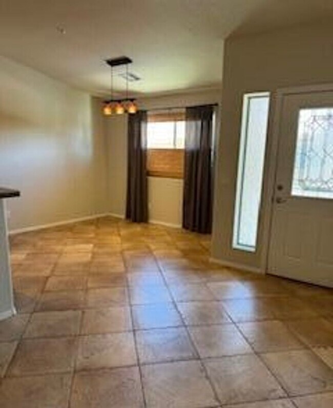 Foto del edificio - 754 Skyview Ln