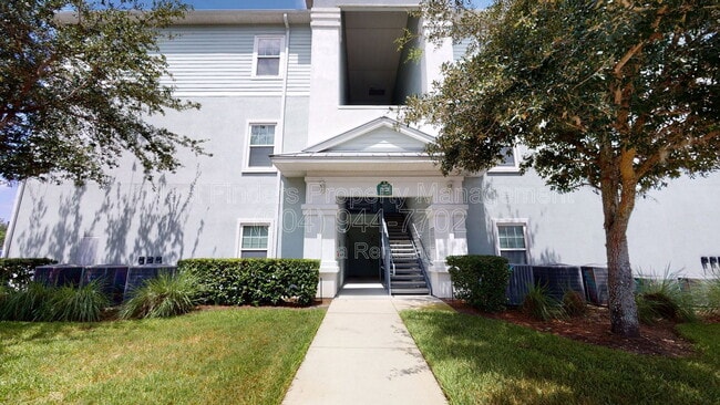 Building Photo - 8201 Green Parrot Rd