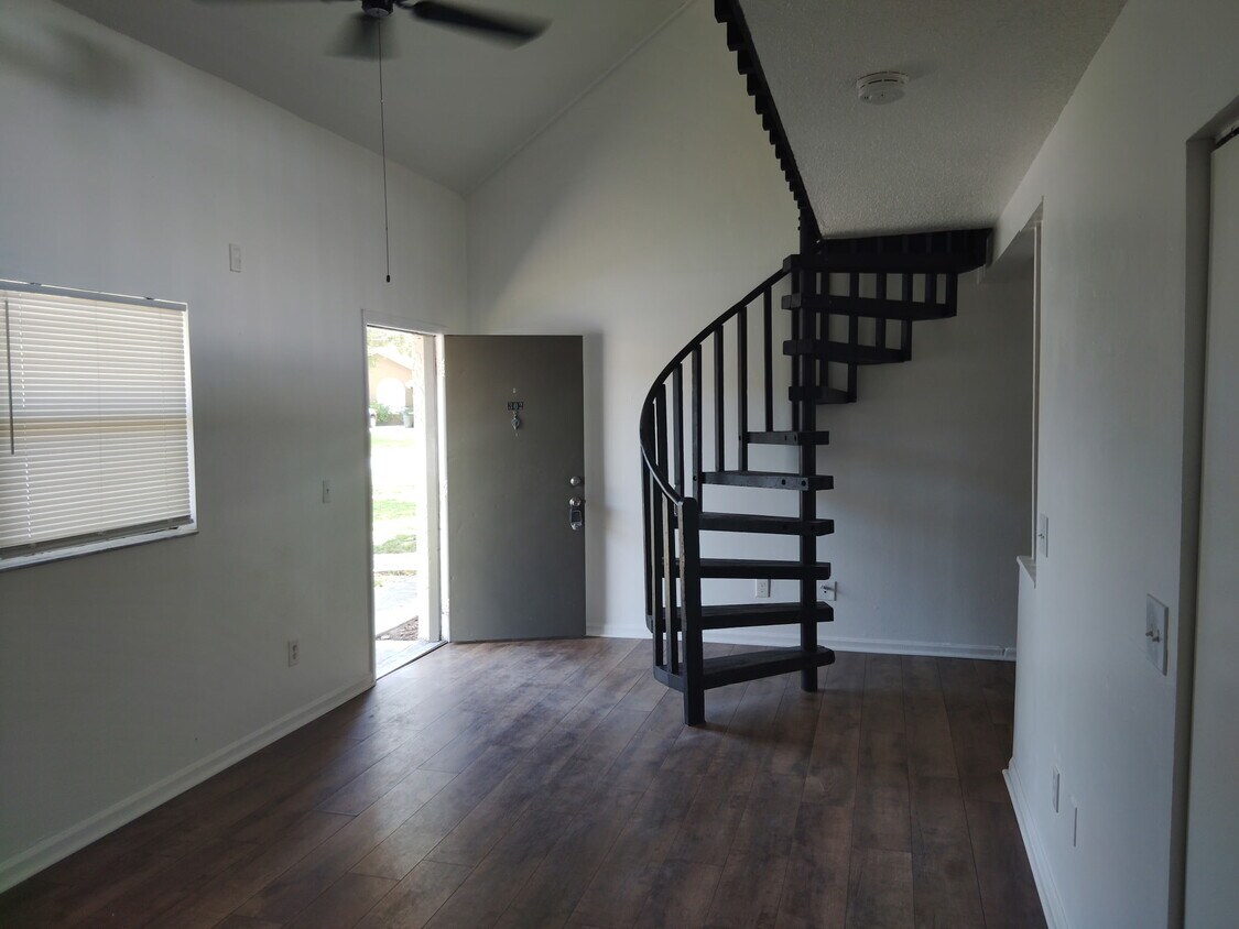 Foto principal - 2122 Bradford St