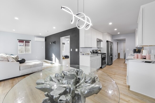 Foto del edificio - 341 E 91st St