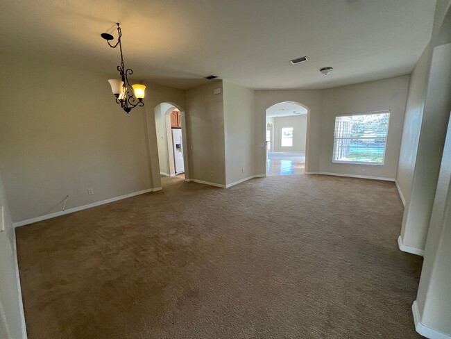 Foto del edificio - $2,295 ** Annual ** 4 Bedroom / 3 Bath * S...