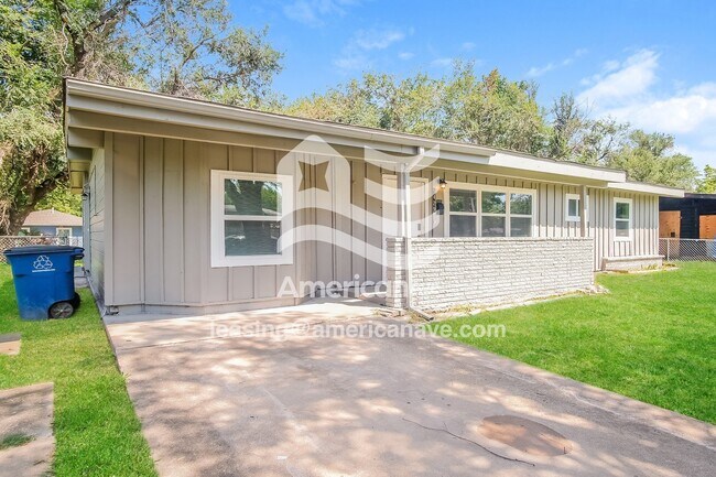 Foto del edificio - 5429 N Elgin Ave