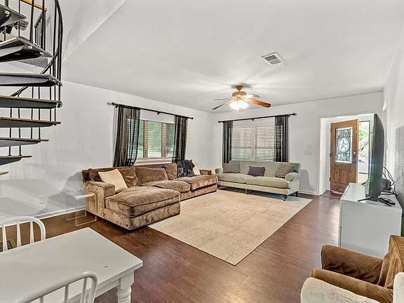 Foto del edificio - 2204 Forest Trail