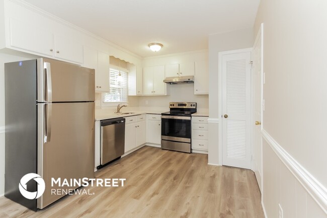 Foto del edificio - 7409 Pawtuckett Rd