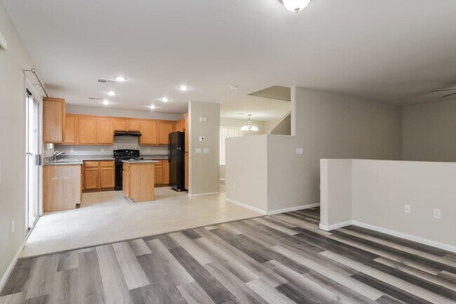 Building Photo - 7441 Granada Willows Street