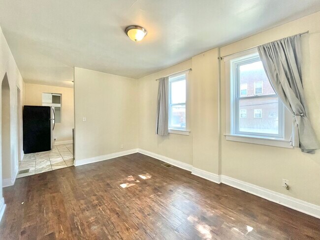 Foto del edificio - 3759 S Union Ave