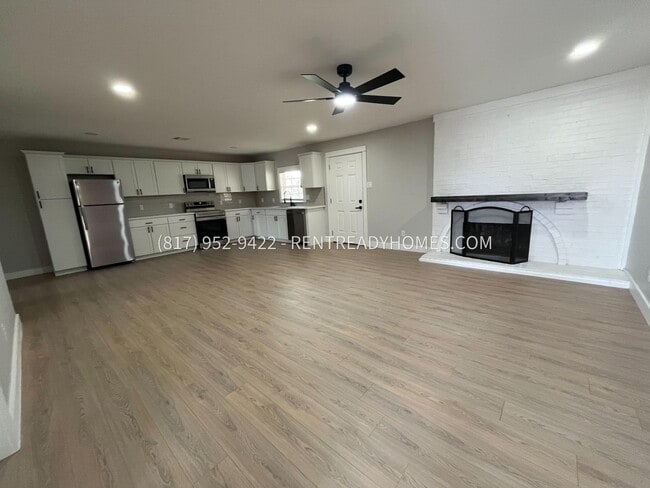 Building Photo - 6007 Leacrest Ct