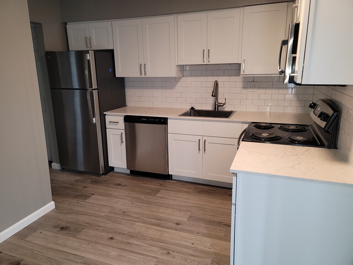 Carrollton Village Apartments Apartments 4216 Carrollton Dr Bridgeton