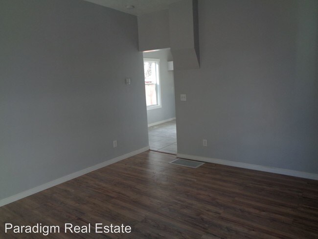 Building Photo - 2431 B Ave
