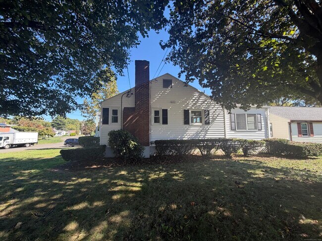 Foto del edificio - 112 W Hartford Rd