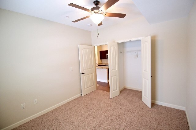 Foto del edificio - 6449 NW 70th St