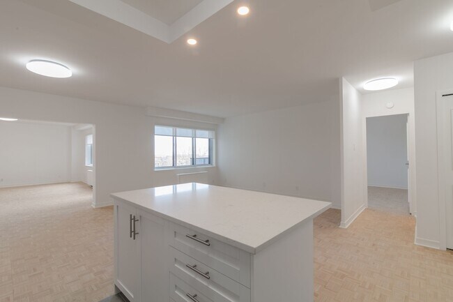 Photo du bâtiment - 4555 Av. Bonavista