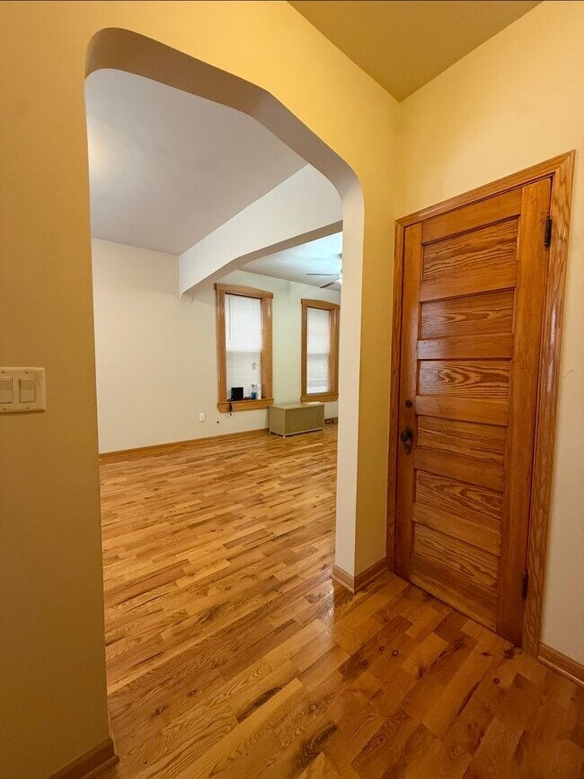 Foto del edificio - 4111 W Cullerton St