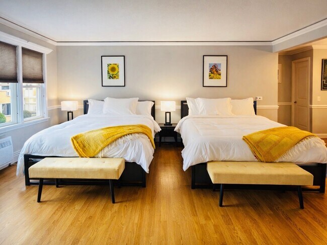 Foto del edificio - 4932 N Leonard Dr
