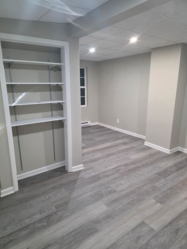 Baughman Ave - Baughman Ave Apartment