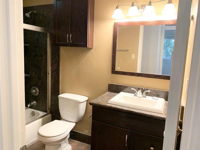 Foto del edificio - 3588 Payne Ave