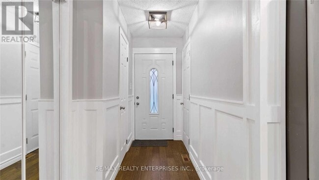 Building Photo - 1117 Venus Crescent