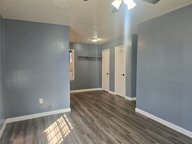 Building Photo - 5105 Timothy St