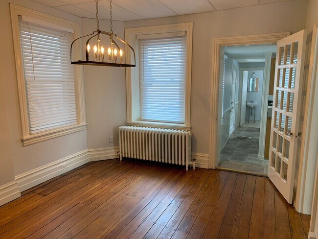 Foto del edificio - 3 Bedroom 1.5 Bathroom Emmaus Single in th...
