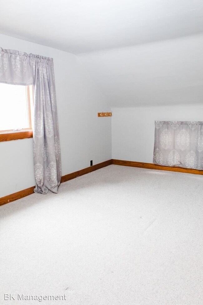 Building Photo - 3 br, 2 bath House - 7805 W 900 N