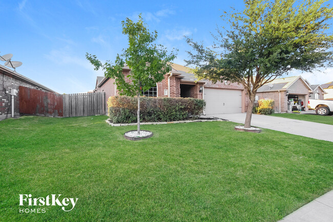 Foto del edificio - 3300 Overstreet Ln