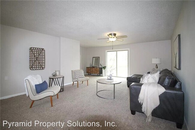 Building Photo - 3 br, 1 bath House - 4101 E 25th St
