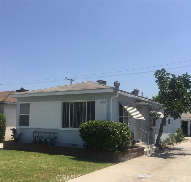 Foto del edificio - 1114 Okoboji Dr