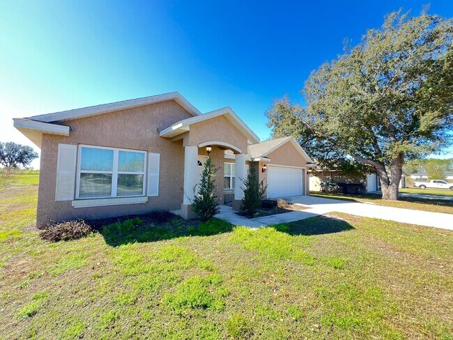 Foto del edificio - Beautiful 3 BD/2BA Home in Beautiful Ocklawaha!!!