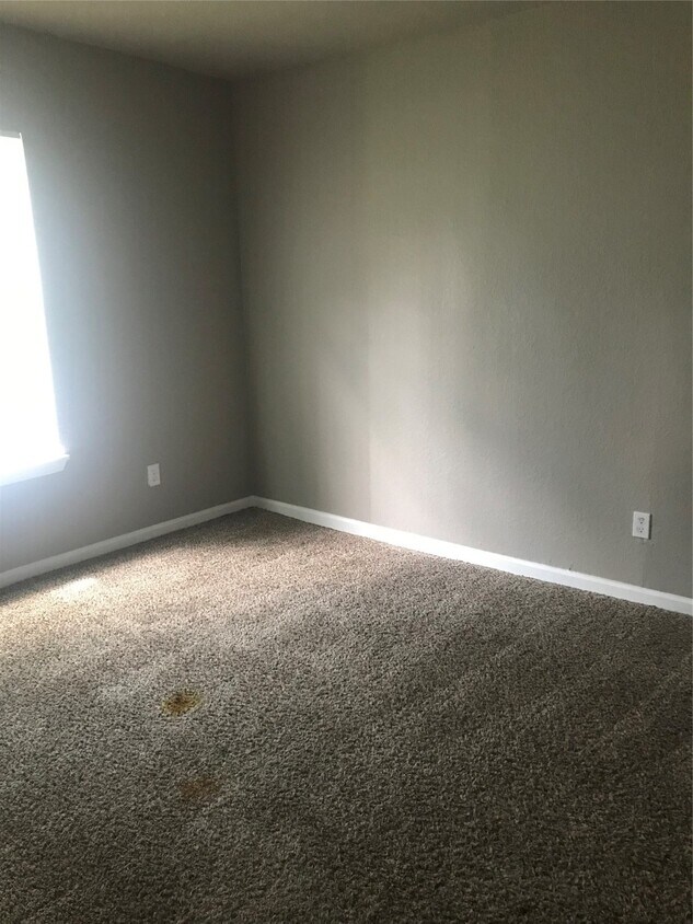 Foto principal - 1713 W 5th St